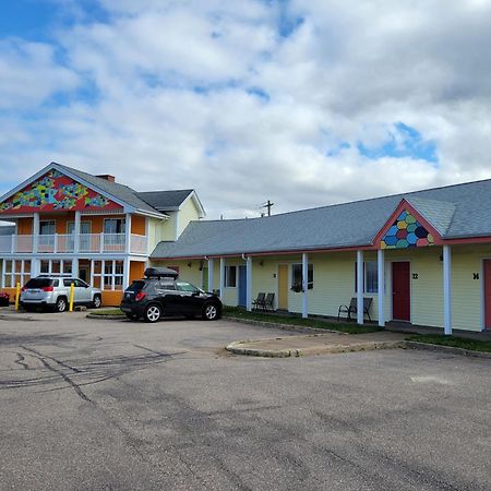 Annapolis Royal Inn & Suites Exterior photo