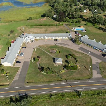 Annapolis Royal Inn & Suites Exterior photo